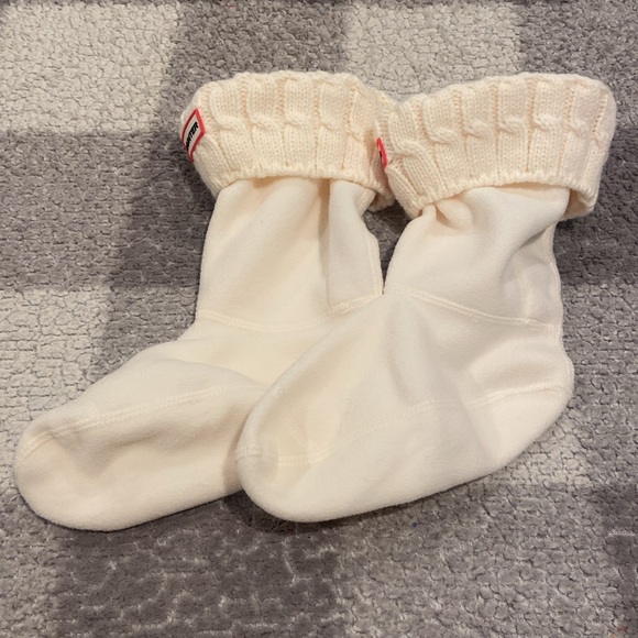 Hunter fleece boot socks with cable knit trim - size L (is 8 - 10) - Picture 2 of 3